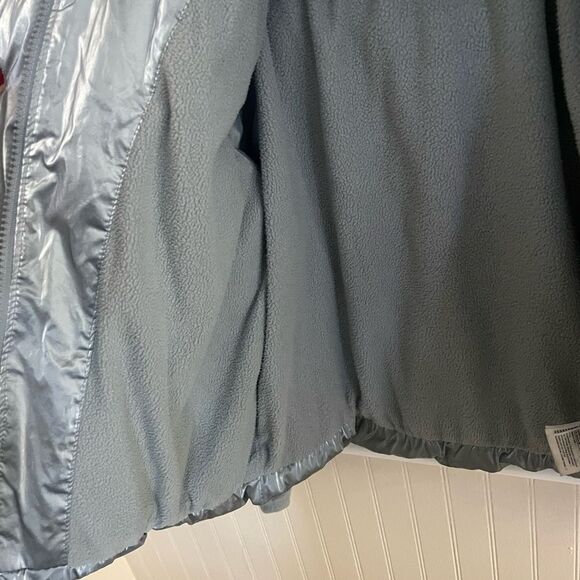 Gap Kids Girls Light Blue Metallic Shiny Puffer Coat Size Small - Picture 9 of 10